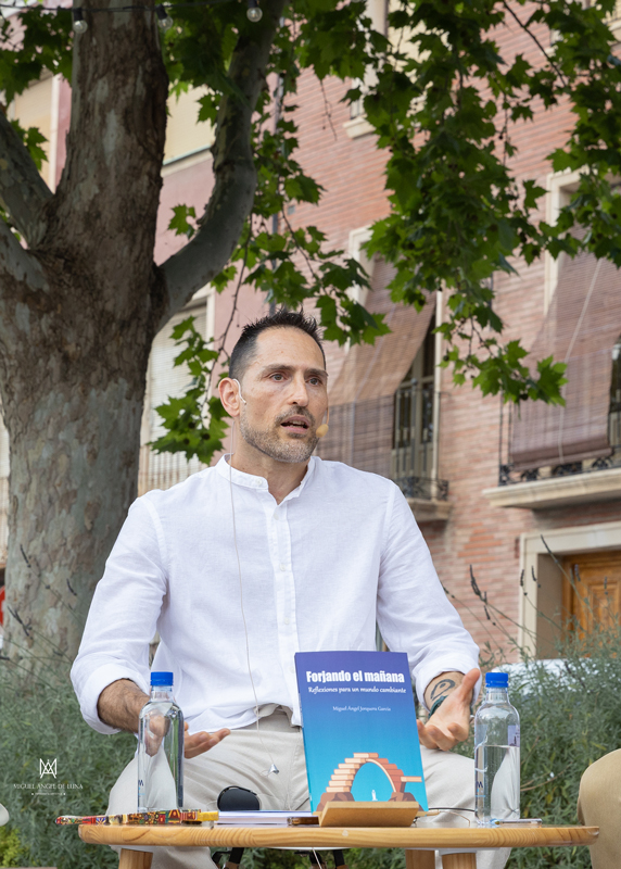 Presentación de libro 3